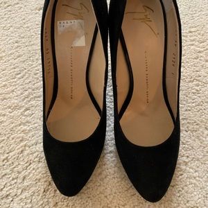 Giuseppe Zanotti wedge heels! New without tags